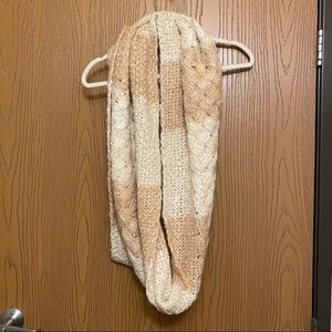 Express knitted scarf